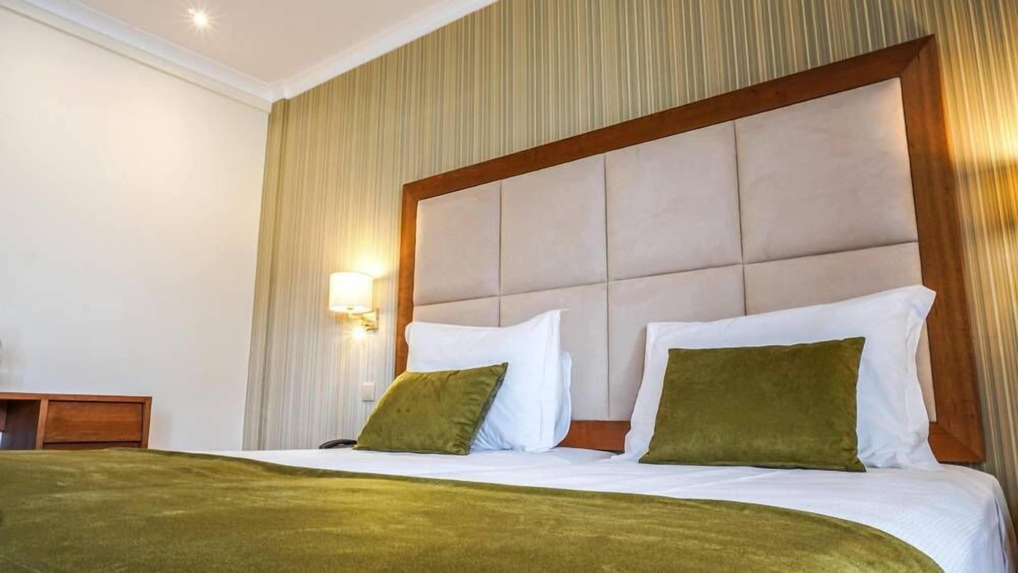 Hotel Baia De Монте Гордо Екстериор снимка