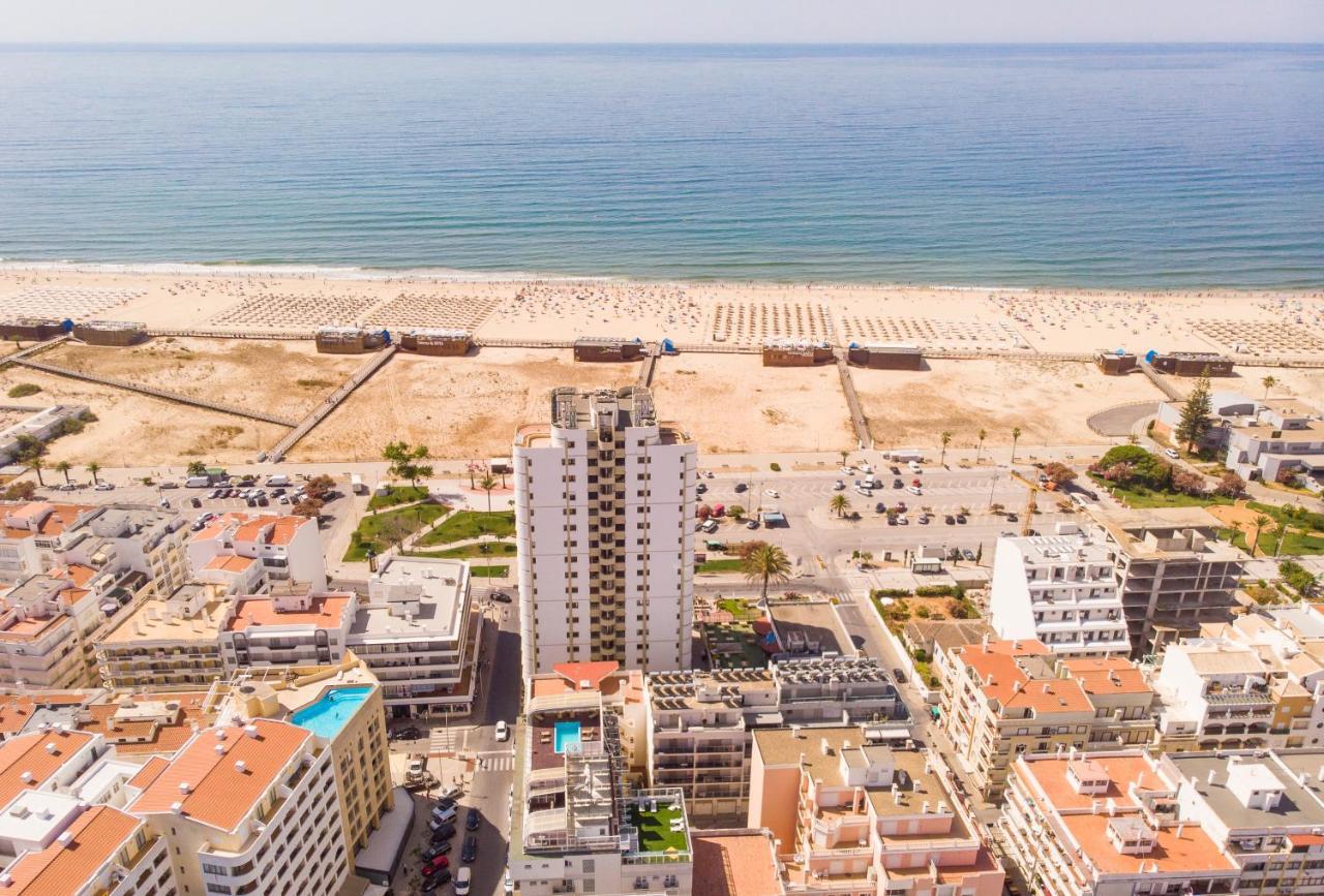 Hotel Baia De Монте Гордо Екстериор снимка