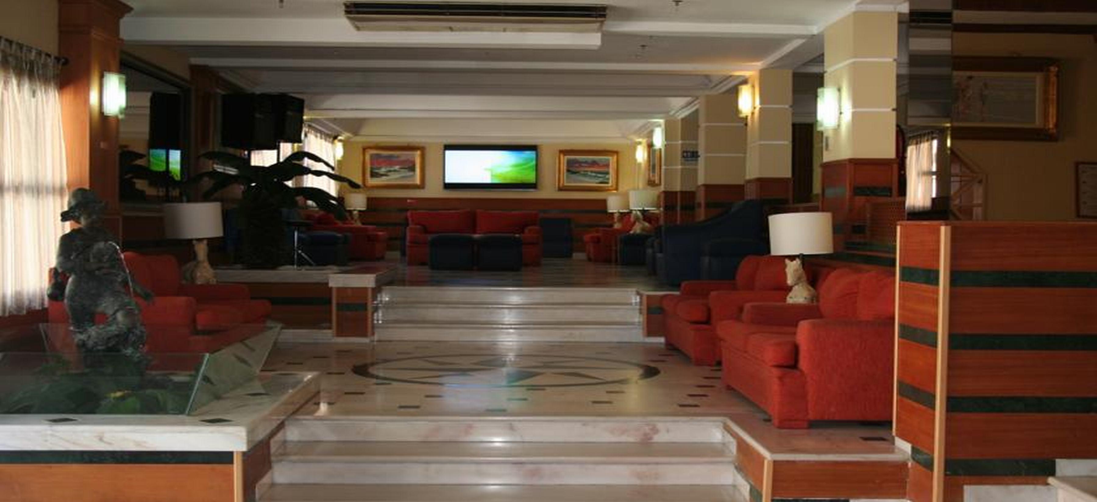 Hotel Baia De Монте Гордо Екстериор снимка