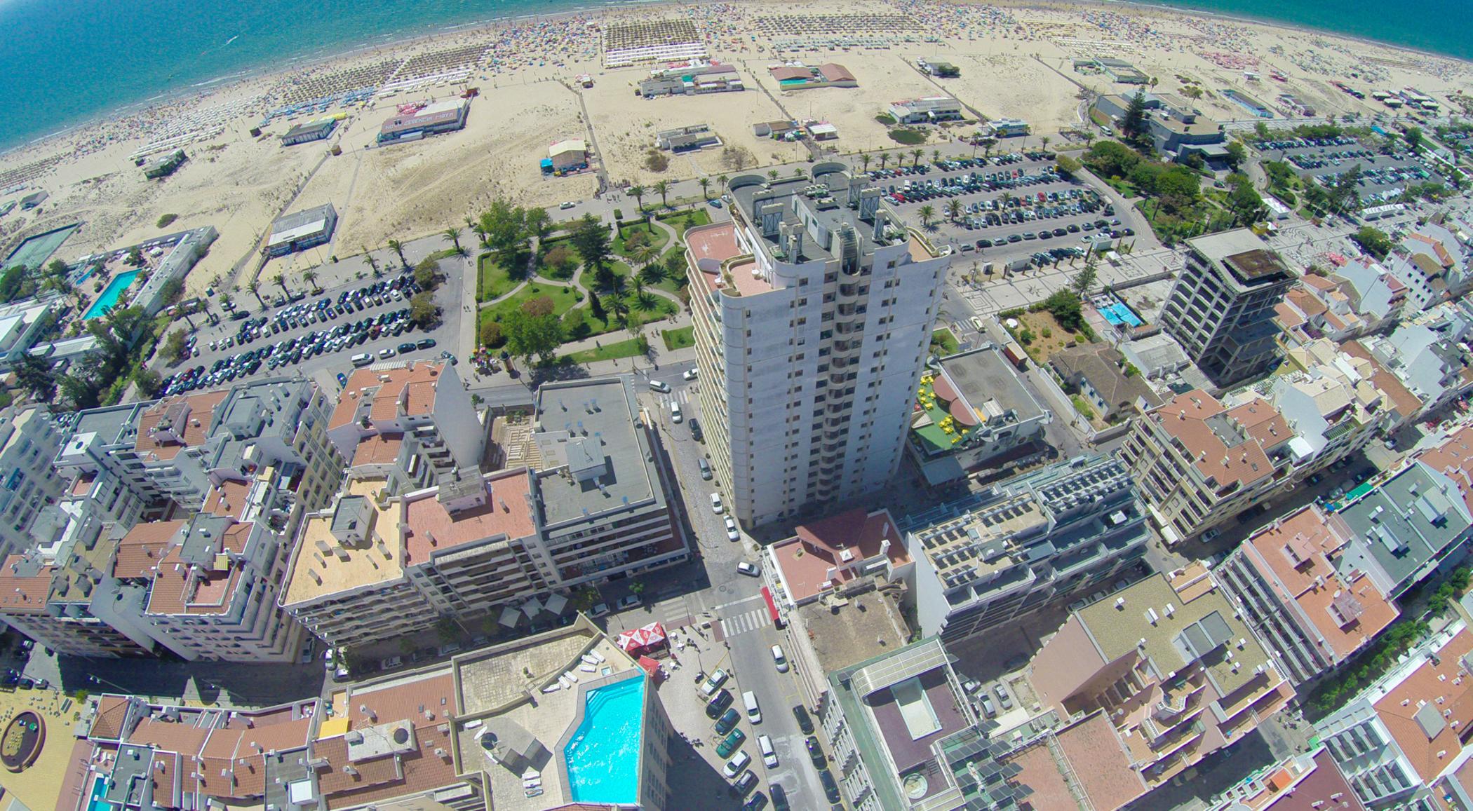 Hotel Baia De Монте Гордо Екстериор снимка