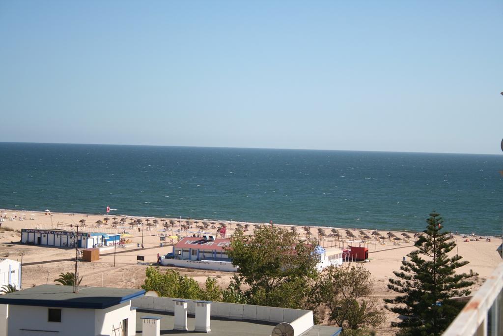 Hotel Baia De Монте Гордо Екстериор снимка