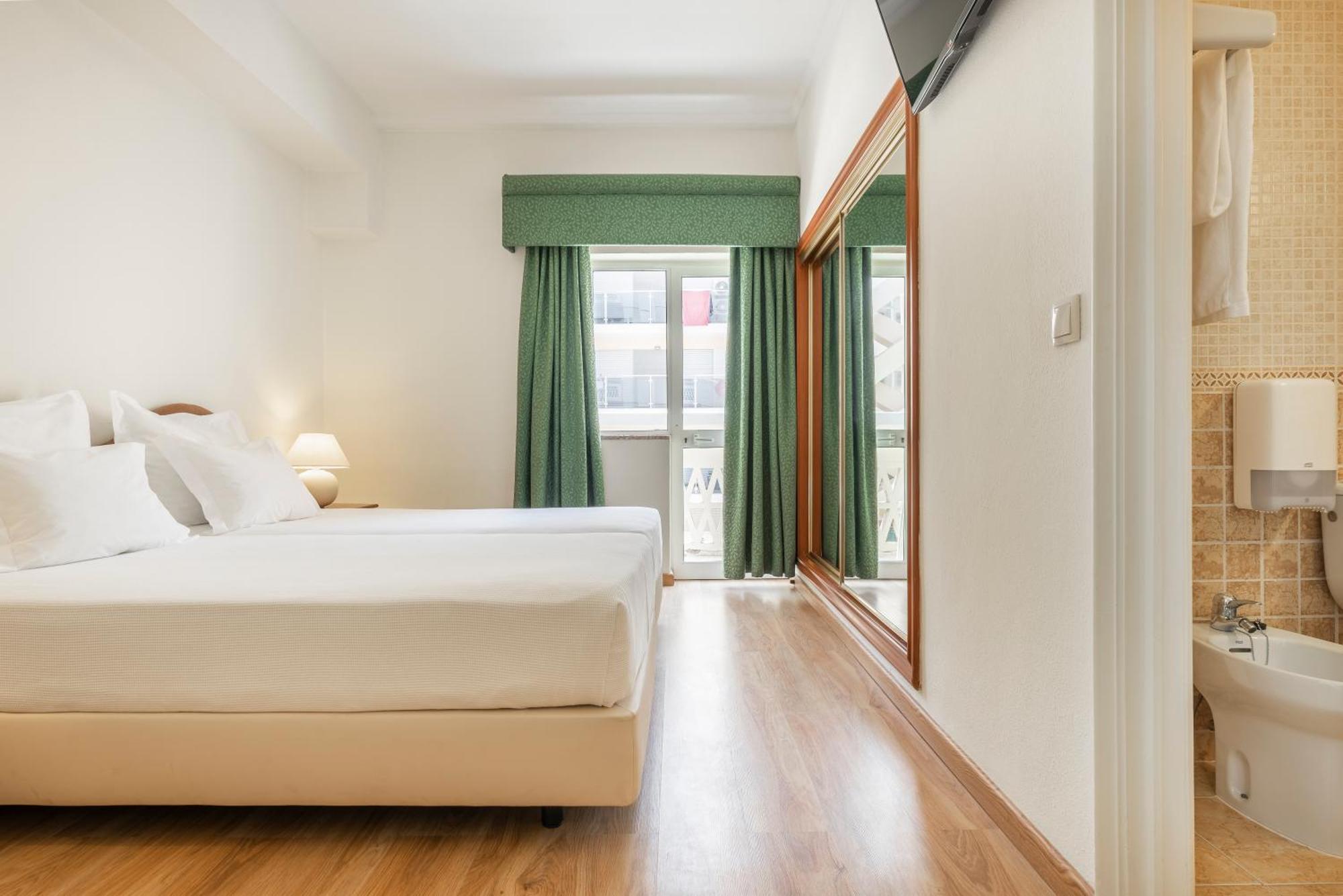 Hotel Baia De Монте Гордо Стая снимка